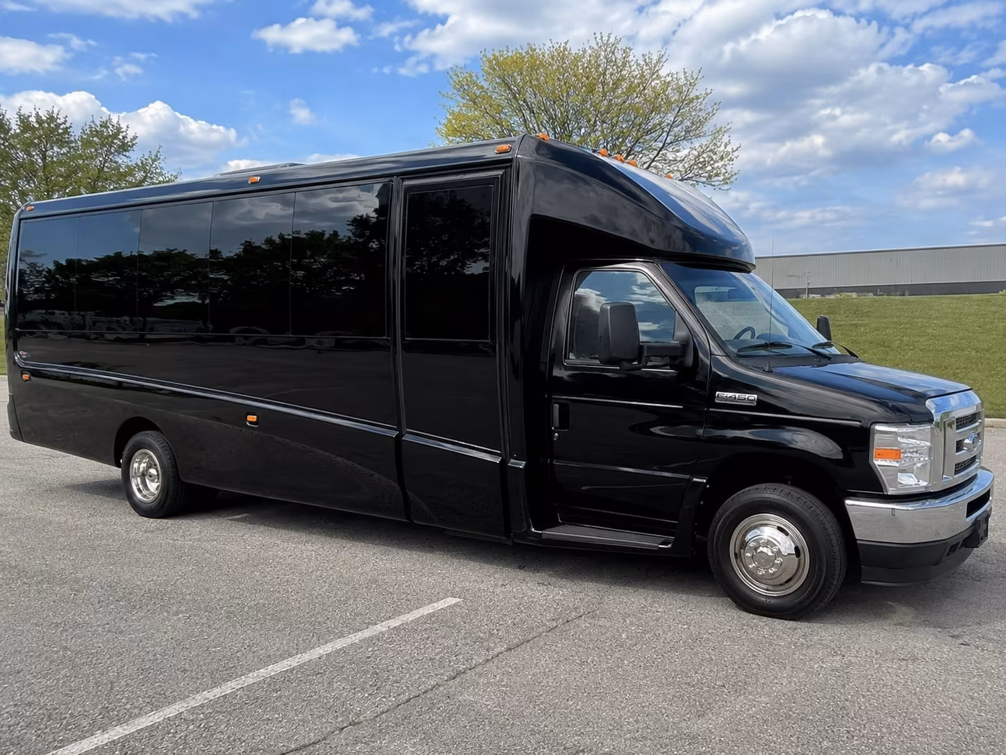 Anaheim Airport Shuttle & Transportation onboard seating