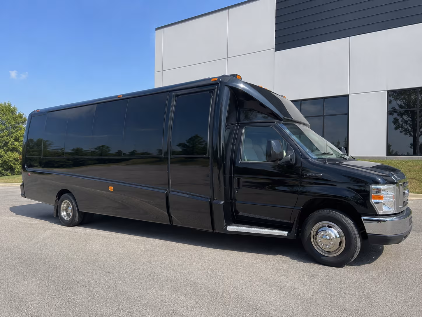 Anaheim Winery Tour & Pub Crawl Transportation party bus exterior