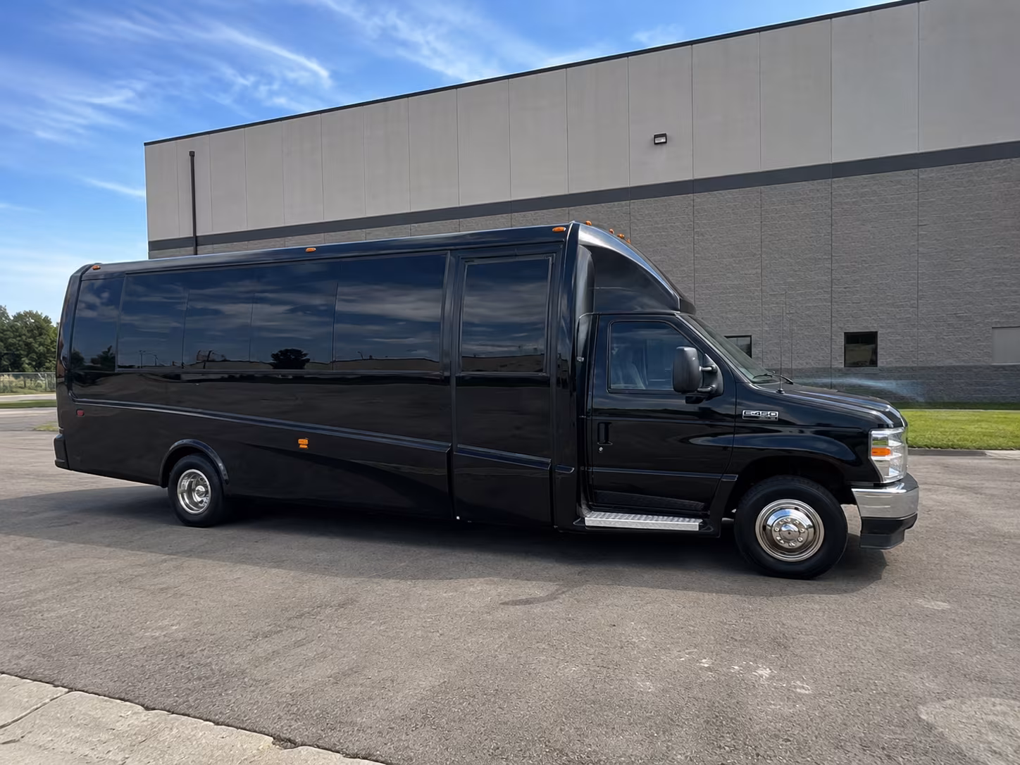 Buena Park Wedding Transportation & Shuttle Service