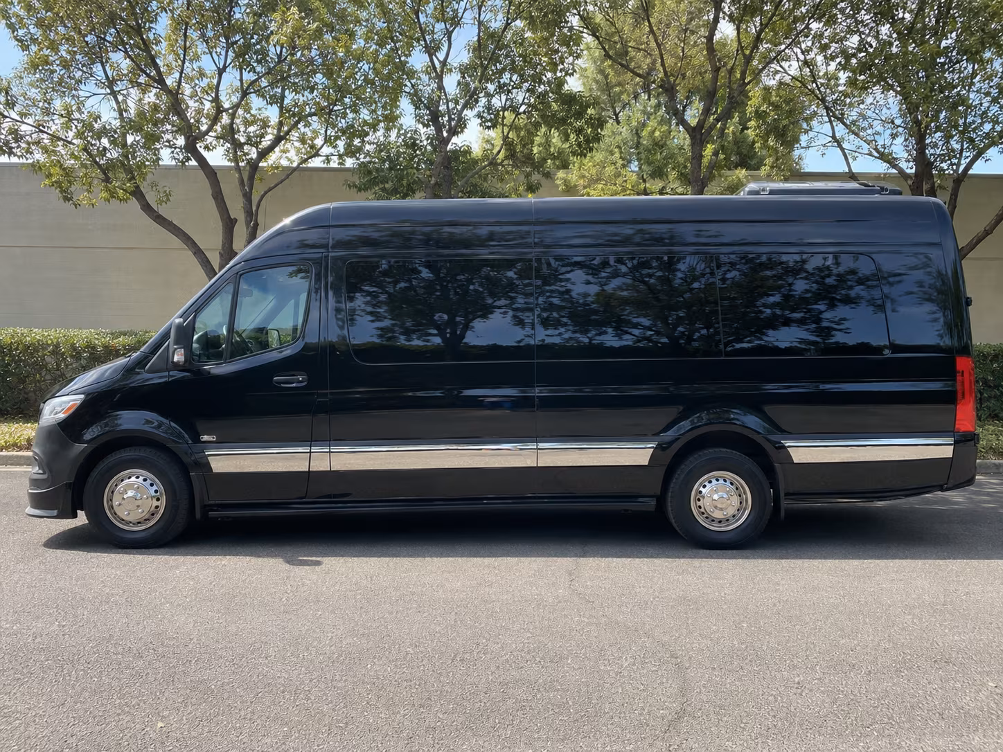 Garden Grove Wedding Transportation & Shuttle Service