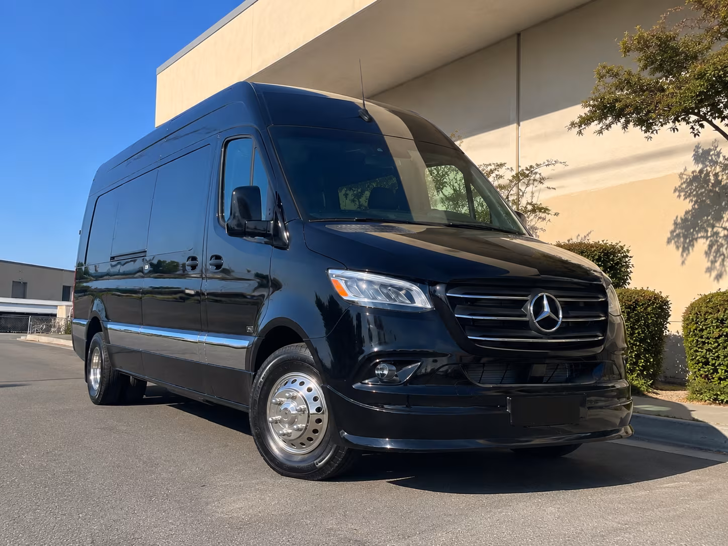 Dispatcher planning a Anaheim party bus route and quote
